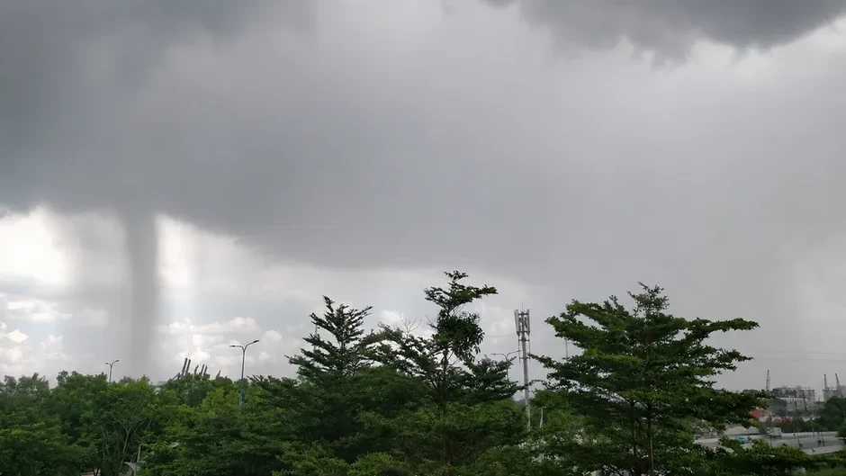 Bảo đảm an toàn hồ thủy điện, hệ thống điện trước đợt mưa lớn Bảo đảm an toàn hồ thủy điện, hệ thống điện trước đợt mưa lớn