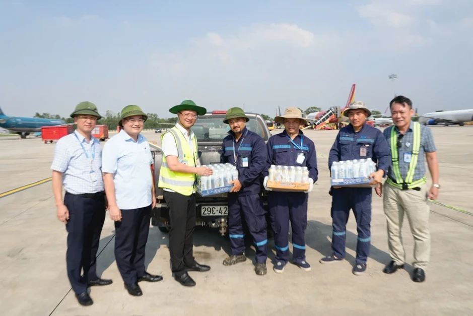 Bảo đảm an toàn khai thác cảng hàng không trong thời tiết nắng nóng