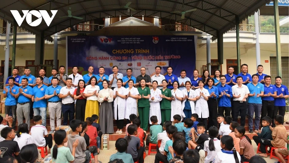 Báo Điện tử Tiếng nói Việt Nam tổ chức chương trình thiện nguyện tại Sơn La