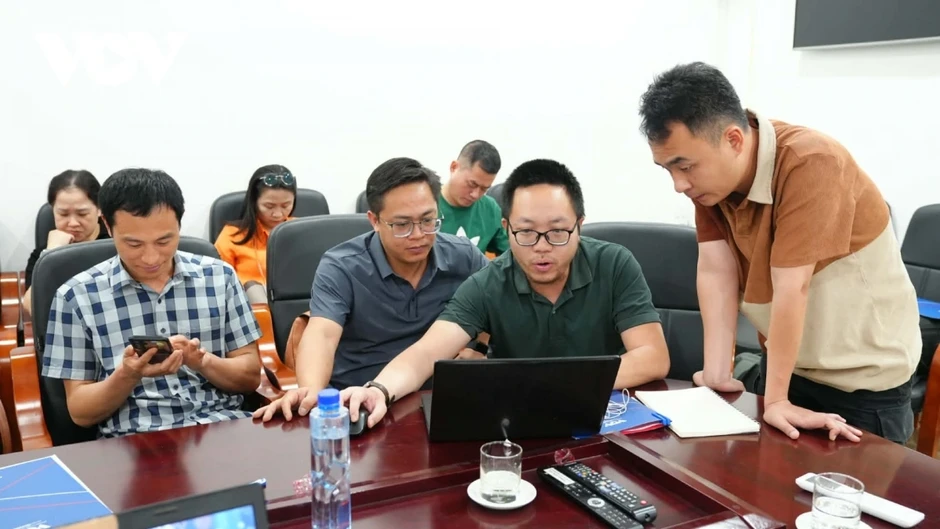 Báo Điện tử TNVN trao đổi nghiệp vụ với TinVina Tây Bắc