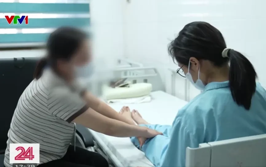 Báo động rối loạn tâm thần ở trẻ vị thành niên vì áp lực thi cử