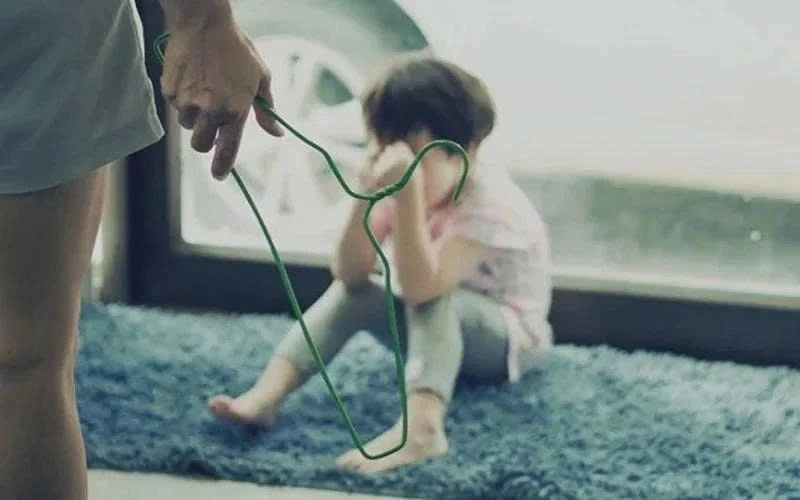 Bạo hành trẻ em, khi gia đình không còn là nơi che chở