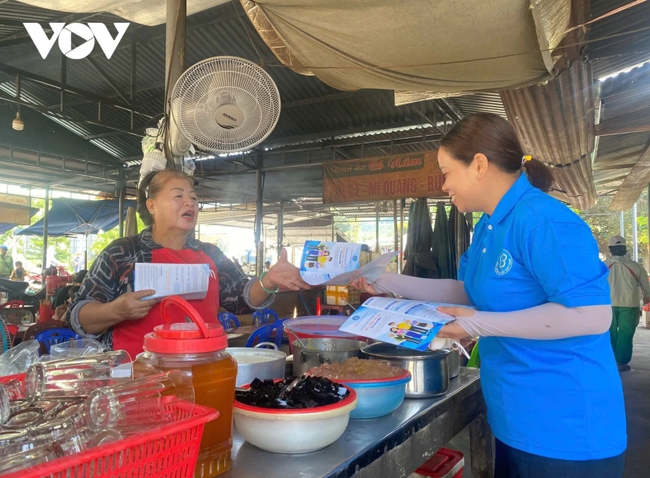 Bảo hiểm xã hội tự nguyện, mở rộng “lưới an sinh” cho lao động phi chính thức Bảo hiểm xã hội tự nguyện, mở rộng “lưới an sinh” cho lao động phi chính thức