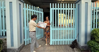 Báo Sài Gòn Giải Phóng đến với cán bộ, đảng viên và người dân phường Phú Lợi