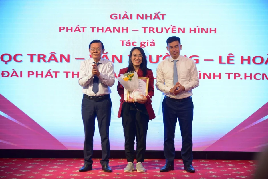 Báo Tin tức và Dân tộc giành giải Nhất giải Báo chí viết về Du lịch TP Hồ Chí Minh