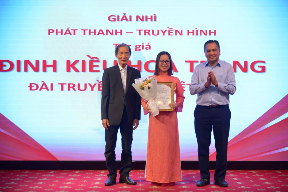 Báo Tin tức và Dân tộc giành giải Nhất giải Báo chí viết về Du lịch TP Hồ Chí Minh