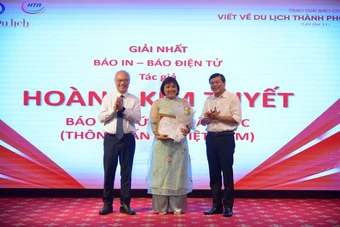Báo Tin tức và Dân tộc giành giải Nhất giải Báo chí viết về Du lịch TP Hồ Chí Minh