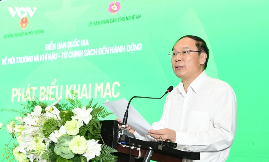 Bảo vệ môi trường phải thực chất, không thể dừng ở lời hứa hay cam kết trên giấy Bảo vệ môi trường phải thực chất, không thể dừng ở lời hứa hay cam kết trên giấy