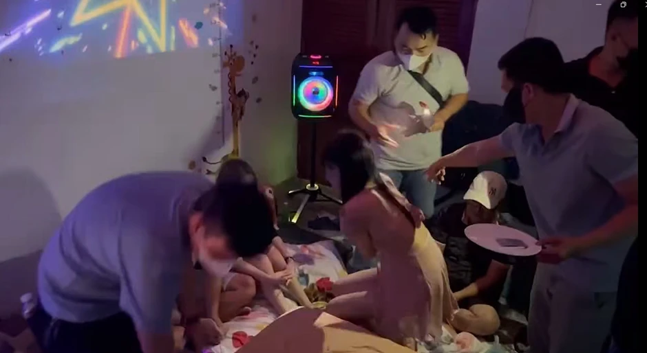 Bắt Kiều Quốc Nhã - mắt xích quan trọng trong chuyên án triệt phá đường dây ma túy có nhiều nghệ sĩ tham gia Bắt Kiều Quốc Nhã - mắt xích quan trọng trong chuyên án triệt phá đường dây ma túy có nhiều nghệ sĩ tham gia