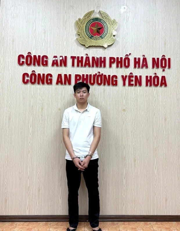 Bắt nam thanh niên sinh năm 2003 trộm đồ tại siêu thị Go! Thăng Long Bắt nam thanh niên sinh năm 2003 trộm đồ tại siêu thị Go! Thăng Long