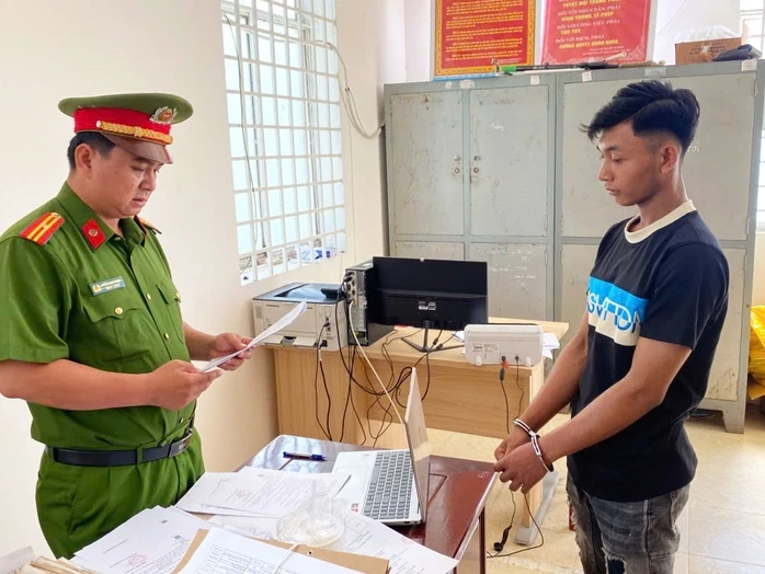 Bắt tạm giam đối tượng giao cấu và hiếp dâm trẻ em Bắt tạm giam đối tượng giao cấu và hiếp dâm trẻ em