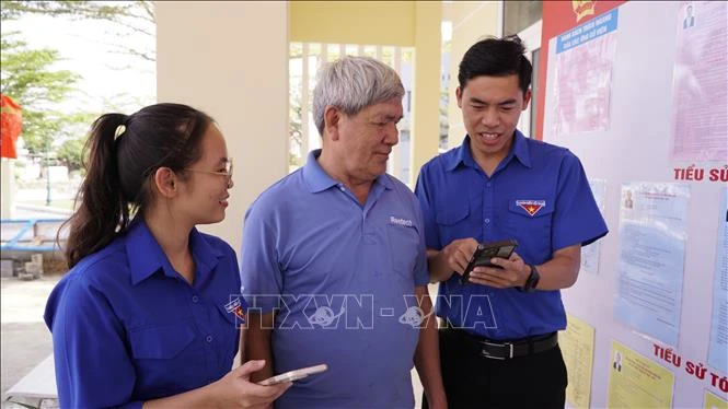 Bầu cử Quốc hội và HĐND: Tận dụng ưu thế của mạng xã hội Bầu cử Quốc hội và HĐND: Tận dụng ưu thế của mạng xã hội