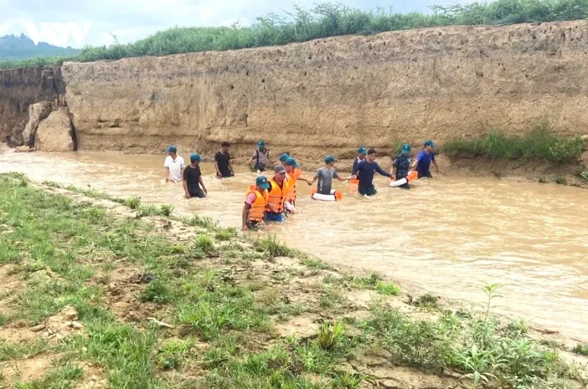 Bé gái 9 tuổi ở Quảng Ngãi tử vong do đuối nước Bé gái 9 tuổi ở Quảng Ngãi tử vong do đuối nước