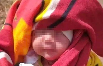 Bé gái sơ sinh bị bỏ rơi bên đường, nhiều người xin nhận nuôi