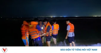Bé trai 13 tuổi mất tích khi tắm biển ở Quảng Ngãi