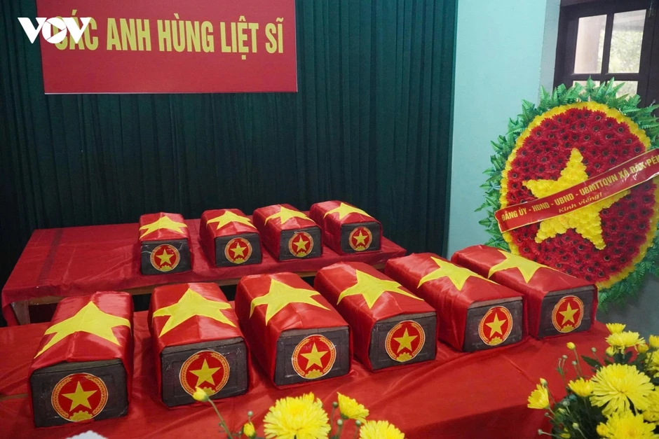 Bền bỉ tìm kiếm đồng đội giữa chiến trường xưa Bền bỉ tìm kiếm đồng đội giữa chiến trường xưa