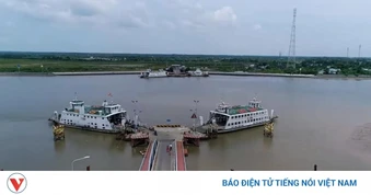 Bến phà Kênh Tắt sẽ tạm dừng hoạt động 12 giờ để thay ponton và phao phụ