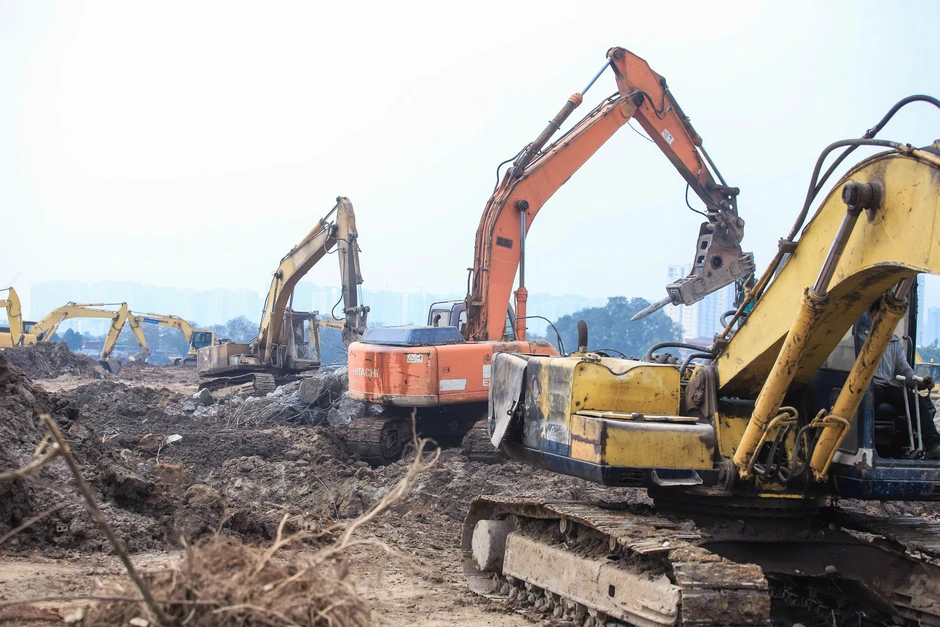 Bên trong đại công trường thi công hồ điều hoà rộng hơn 36 ha Bên trong đại công trường thi công hồ điều hoà rộng hơn 36 ha