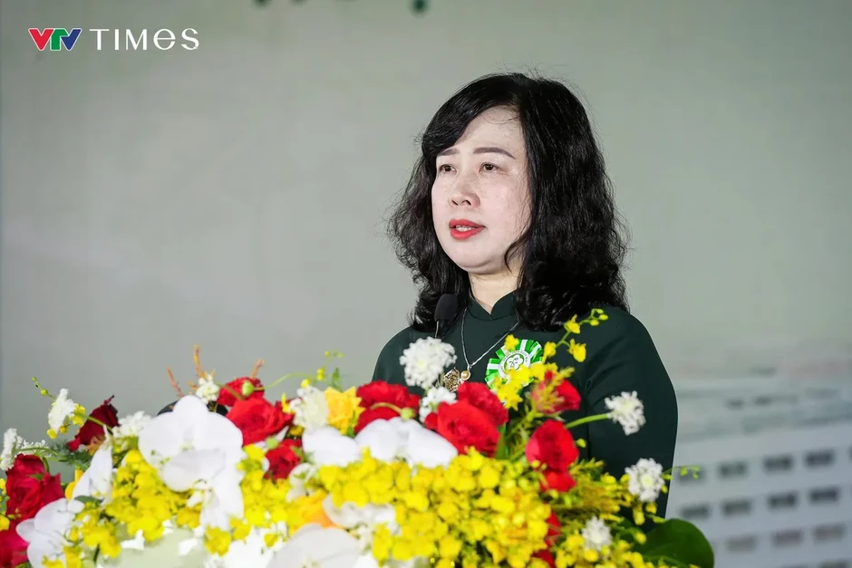 Bệnh viện Bạch Mai cơ sở Ninh Bình đón những bệnh nhân đầu tiên Bệnh viện Bạch Mai cơ sở Ninh Bình đón những bệnh nhân đầu tiên