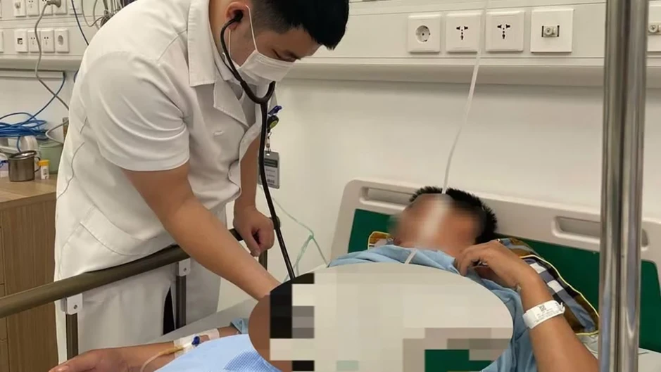 Bệnh viện Bạch Mai cơ sở Ninh Bình tích cực cứu chữa 8 nạn nhân ngộ độc khí H2S Bệnh viện Bạch Mai cơ sở Ninh Bình tích cực cứu chữa 8 nạn nhân ngộ độc khí H2S