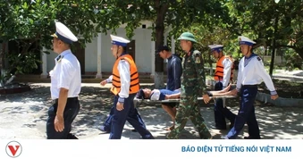 Bệnh xá đảo Song Tử Tây cấp cứu ngư dân bị giảm áp do lặn sâu