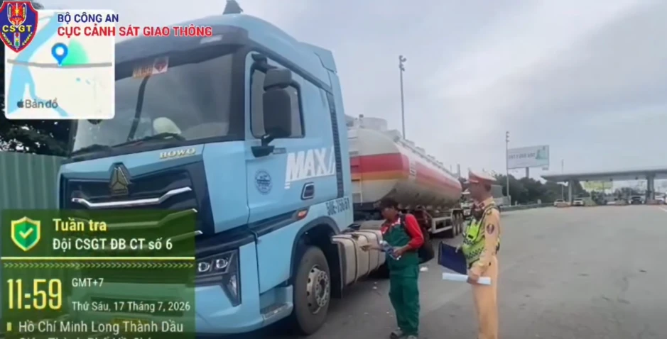 Bị tạm giữ giấy phép lái xe, tài xế vẫn điều khiển xe bồn chở xăng dầu trên cao tốc Bị tạm giữ giấy phép lái xe, tài xế vẫn điều khiển xe bồn chở xăng dầu trên cao tốc