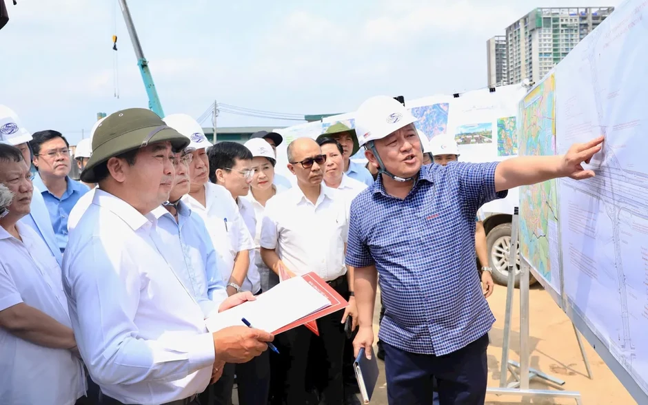 Bí thư Hà Nội yêu cầu khắc phục ngay thi công “cắt khúc” Vành đai 3,5 Bí thư Hà Nội yêu cầu khắc phục ngay thi công “cắt khúc” Vành đai 3,5
