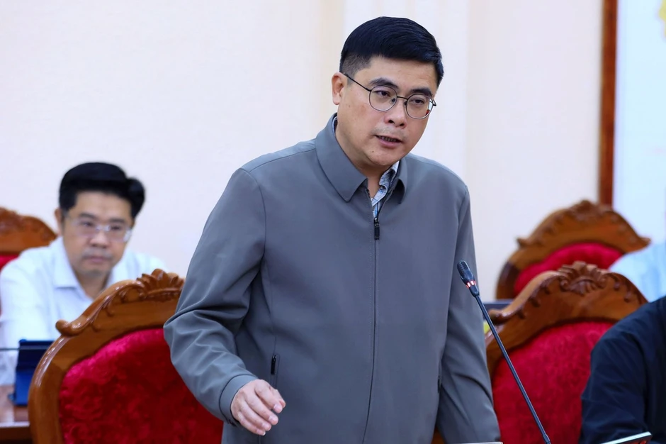 Bí thư Lâm Đồng yêu cầu rút ngắn thời gian giải quyết thủ tục hành chính Bí thư Lâm Đồng yêu cầu rút ngắn thời gian giải quyết thủ tục hành chính