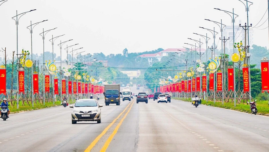 Bí thư Phú Thọ: Sau một năm hợp nhất, Phú Thọ chọn cách lắng nghe từ cơ sở Bí thư Phú Thọ: Sau một năm hợp nhất, Phú Thọ chọn cách lắng nghe từ cơ sở