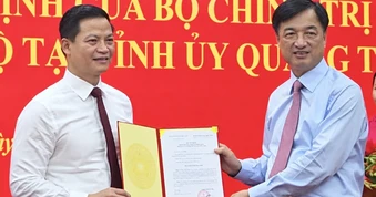 Bí thư Quảng Trị Vương Quốc Tuấn đề nghị không tặng hoa chúc mừng