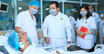 Bí thư Thành ủy Hà Nội thăm hỏi, động viên nạn nhân vụ cháy khiến 5 người tử vong