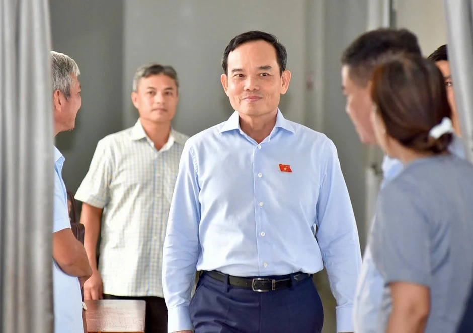 Bí thư Trần Lưu Quang 'truy' Giám đốc Sở GD&ĐT TPHCM về việc thiếu sách giáo khoa Bí thư Trần Lưu Quang 'truy' Giám đốc Sở GD&ĐT TPHCM về việc thiếu sách giáo khoa