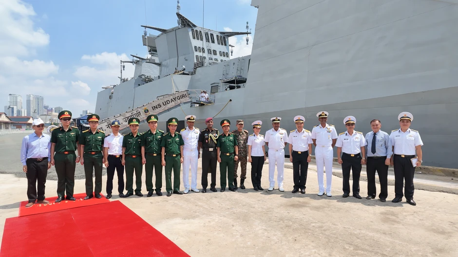 Biên đội tàu Hải quân Ấn Độ thăm TP Hồ Chí Minh