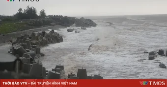 Biển động mạnh, sóng cao 4m ở nhiều vùng biển