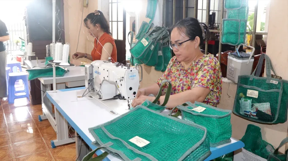 Biến lưới vụn thành sản phẩm xanh, hữu ích Biến lưới vụn thành sản phẩm xanh, hữu ích