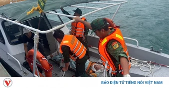 Biên phòng Đắk Lắk kịp thời cứu thuyền viên bất tỉnh trên vùng biển Vũng Rô