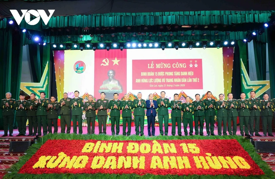 Binh đoàn 15 đón nhận danh hiệu Anh hùng Lực lượng vũ trang nhân dân lần thứ hai Binh đoàn 15 đón nhận danh hiệu Anh hùng Lực lượng vũ trang nhân dân lần thứ hai