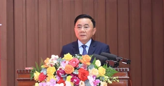 Bộ Chính trị ra kết luận 'nóng' về chống sụt lún, sạt lở, ngập mặn ở ĐBSCL