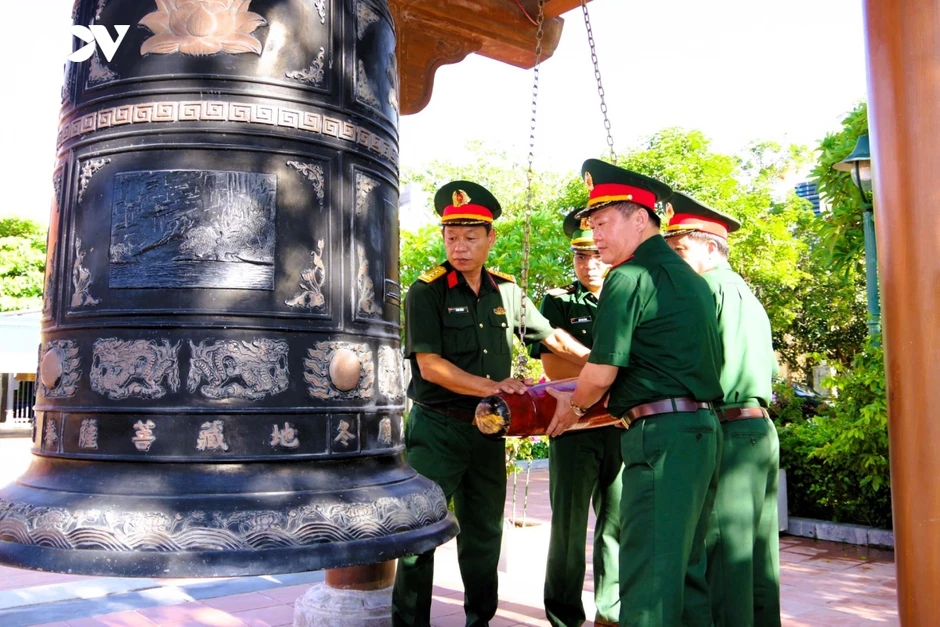 Bộ CHQS tỉnh Quảng Trị tổ chức nhiều hoạt động tri ân dịp 27/7 Bộ CHQS tỉnh Quảng Trị tổ chức nhiều hoạt động tri ân dịp 27/7
