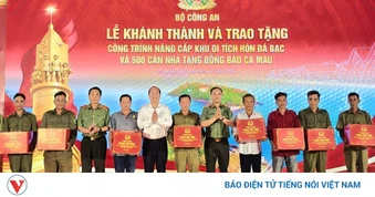Bộ Công an bàn giao 500 căn nhà tặng đồng bào Cà Mau
