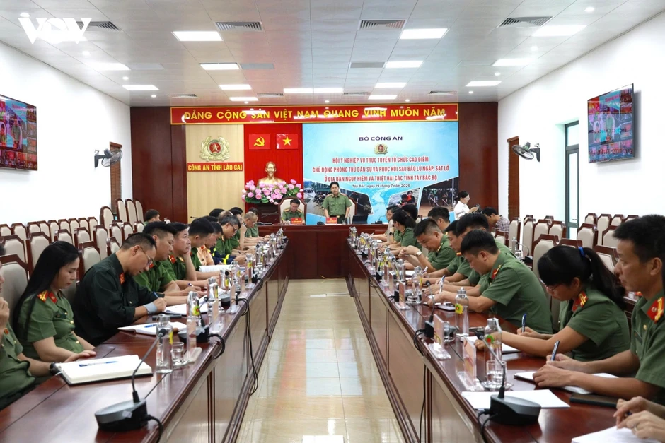 Bộ Công an chỉ đạo chủ động phòng thủ dân sự, khắc phục hậu quả mưa lũ tại Tây Bắc Bộ Công an chỉ đạo chủ động phòng thủ dân sự, khắc phục hậu quả mưa lũ tại Tây Bắc