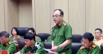 Bộ Công an nghiên cứu sản xuất pháo hoa đa dạng về màu sắc, giá cả hợp lý