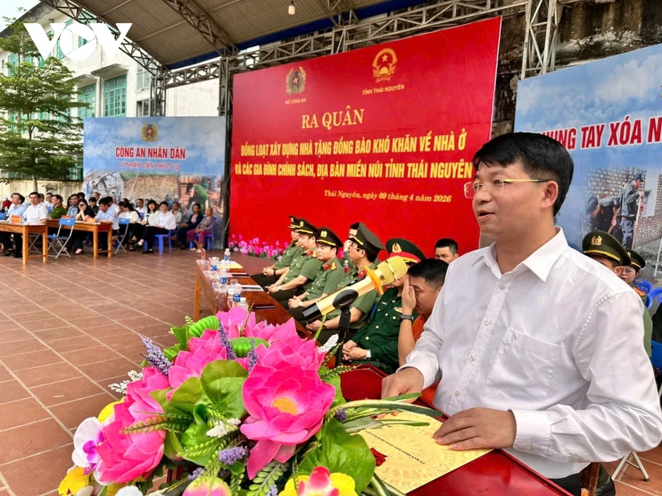 Bộ Công an ra quân xây dựng nhà tặng đồng bào khó khăn tại Thái Nguyên