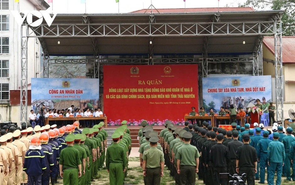 Bộ Công an ra quân xây dựng nhà tặng đồng bào khó khăn tại Thái Nguyên
