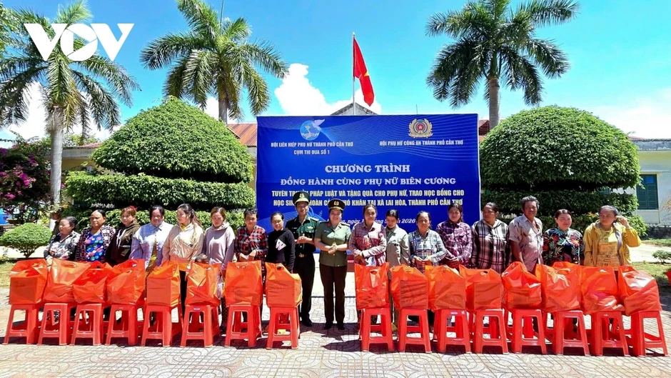 Bộ đội Biên phòng Cần Thơ đồng hành cùng phụ nữ biên cương Bộ đội Biên phòng Cần Thơ đồng hành cùng phụ nữ biên cương
