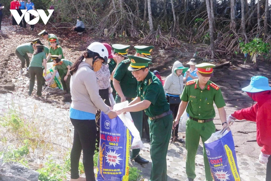 Bộ đội Biên phòng Cần Thơ đồng hành cùng phụ nữ biên cương Bộ đội Biên phòng Cần Thơ đồng hành cùng phụ nữ biên cương