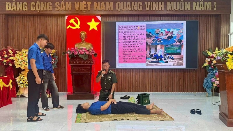 Bộ đội Biên phòng Đắk Lắk đẩy mạnh hoạt động an sinh xã hội, tuyên truyền pháp luật