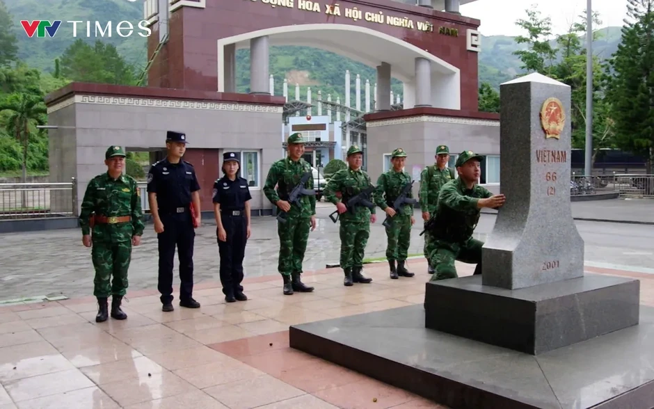 Bộ đội Biên phòng Lai Châu phối hợp tuần tra liên hợp biên giới Việt Nam - Trung Quốc Bộ đội Biên phòng Lai Châu phối hợp tuần tra liên hợp biên giới Việt Nam - Trung Quốc