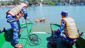 Bộ đội Biên phòng thành phố Huế tập huấn kỹ năng cứu hộ, cứu nạn