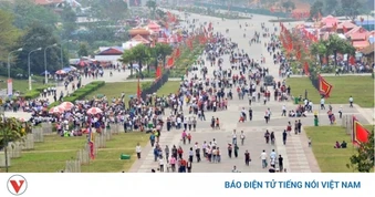 Bộ Nội vụ: Không hoán đổi ngày làm việc để nghỉ 9 ngày dịp lễ Giỗ Tổ và 30/4-1/5
